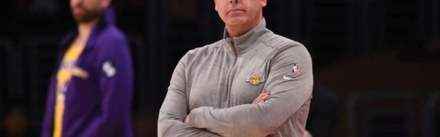 世界杯app下载-沃格尔提前续约有多不容易？他是湖人14年来第一人